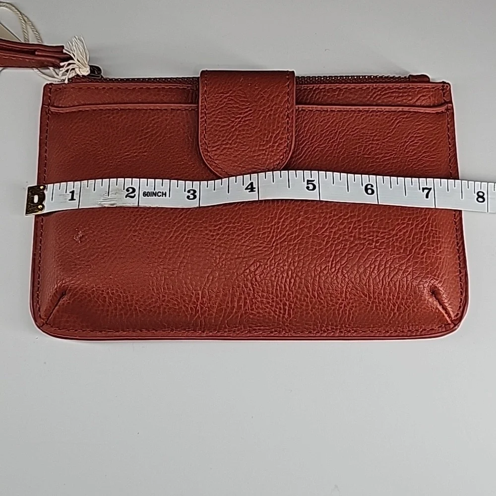 UNIVERSAL THREADS WRISLET FAUX LEATHER